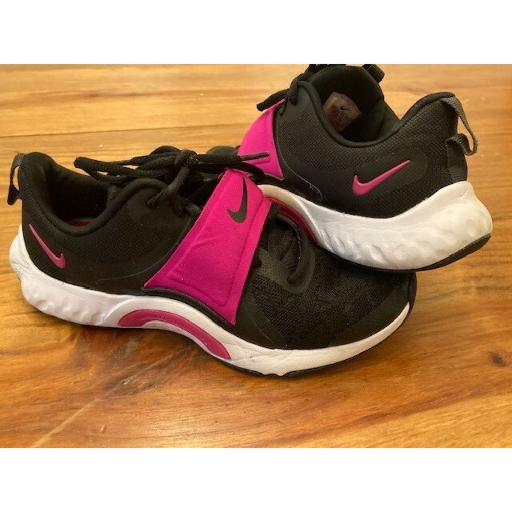 Size 5 - Nike‎ Renew In-Season TR 12 Black Active Pink W